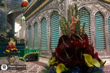 غبارروبی ضریح مطهر رضوی به مناسبت دهه کرامت