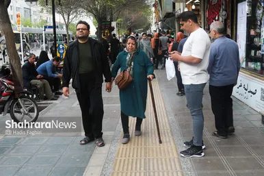 گزارش تصویری | زائران نوروزی در خیابان امام‌رضا(ع) مشهد