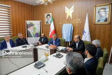 آیین رونمایی از پوستر نخستین کنفرانس ملی چالش‌های حاشیه‌نشینی و فرصت‌های بازآفرینی