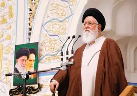 آیت&zwnj;الله علم&zwnj;الهدی: ایجاد آشوب در کشور نشانه ناامیدی دشمن از توطئه&zwnj;چینی مستقیم است| بانوان انقلابی باید جلوتر از آقایان میدان&zwnj;داری کنند