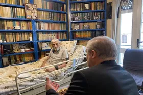 عیادت مدیرعامل موسسه هنرمندان پیشکسوت از &laquo;پرویز خرسند&raquo;