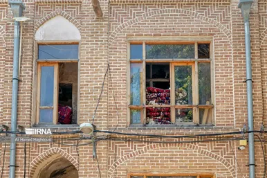 رفوگری و پرداخت قالی هنری فراموش شده