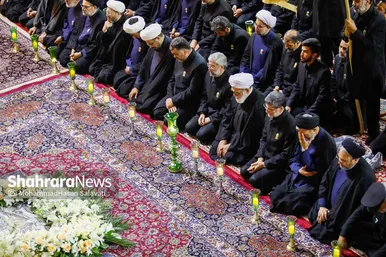 گزارش تصویری | آیین شام غریبان شهادت امام رضا(ع) در حرم رضوی