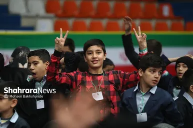 جشن دهه نودی‌ها در مشهد