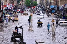 تصاویری از سیل&zwnj; ویرانگر در پاکستان + فیلم