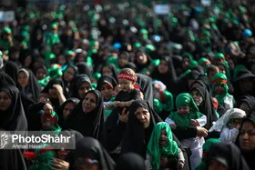 مراسم شیرخوارگان حسینی در حرم مطهر رضوی برگزار شد + فیلم