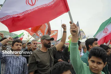 گزارش تصویری | اجتماع بزرگ «مشت‌های گره‌کرده» در حرم مطهر رضوی