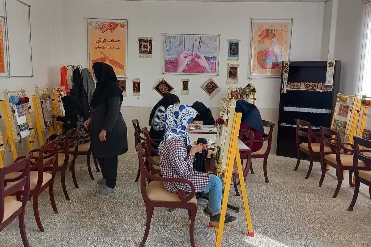 حمایت مدیریت شهری از تولیدات کارآفرینانه معلولان در مشهد