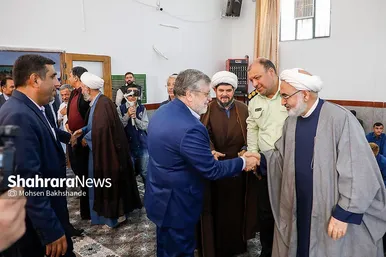 گزارش تصویری | مراسم زنگ نماز در دبیرستان دولتی حسن برزگر مشهد