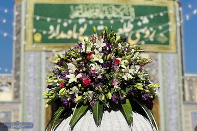 عکس‌هایی از گل‌آرایی حرم مطهر رضوی به مناسبت اعیاد شعبانیه