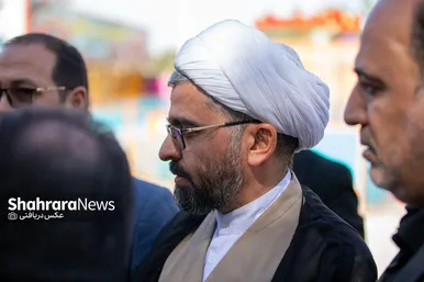عکس| بازدید رئیس و جمعی از اعضای شورای اسلامی شهر مشهد از ایستگاه‌های استقبال زائران