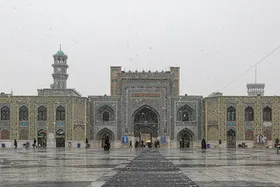 ویدئو | برف بازی در حرم امام رضا(ع)