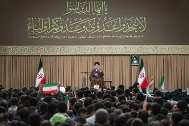 گزارش تصویری | دیدار دانش‌آموزان و دانشجویان با رهبر معظم انقلاب اسلامی، به‌مناسبت سیزدهم آبان‌ماه (۱۲ آبان ۱۴۰۴)