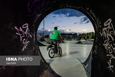 گزارش تصویری | ورزش‌های خیابانی؛ دوچرخه سواری BMX در جنوب تهران