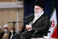 ۲ کتاب در وصف رهبر شهید انقلاب اسلامی ایران + فیلم