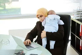 سهم بالای زنان کشور از کار خانگی و مراقبتی| حدود ۱۲ تا ۱۳ درصد خانوار&zwnj;های کشور با سرپرستی زنان اداره می&zwnj;شوند
