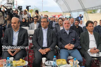 آیین بهره‌برداری و آغاز عملیات اجرایی ۲۹۶ مگاوات نیروگاه خورشیدی