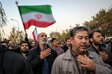 تشییع با شکوه 3 شهید مدافع امنیت در مشهد