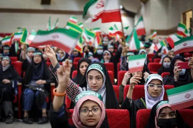  مراسم اختتامیه عهد کودکان دبستانی با حاج قاسم سلیمانی