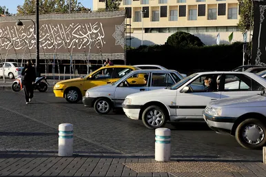 حال و هوای شهر مشهد در شب هشتم محرم