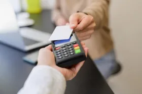 سقف روزانه تراکنش&zwnj;های بانکی چقدر است؟