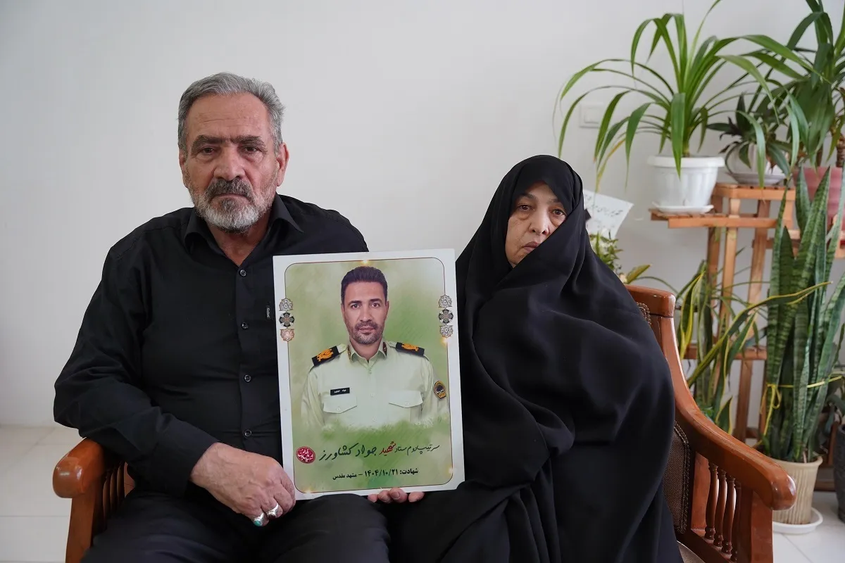 ساعاتی با خانواده سردار شهید «جواد کشاورز»، رئیس پلیس موادمخدر مشهد که به دست اغتشاشگران به شهادت رسید | انگار برای شهادت آمده بود + فیلم