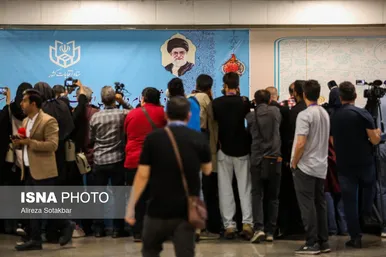 عکس‌هایی از سومین روز ثبت‌نام کاندیداهای چهاردهمین دوره انتخابات ریاست‌جمهوری ۱۴۰۳