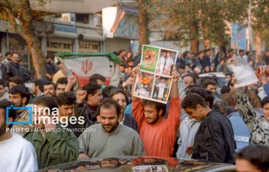 ۸ آذر ۱۳۷۶ روزی که ایران خندید
