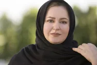 نعیمه نظام‌دوست: وطن یعنی ایستاده‌ایم