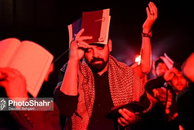 مراسم احیای شب بیست و یکم ماه رمضان در مشهد
