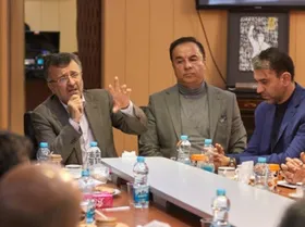 داورزنی: مرادی حقوق بگیر فدراسیون نیست|برای درخشیدن والیبال در المپیک خودم را به آب و آتش می&zwnj;زنم