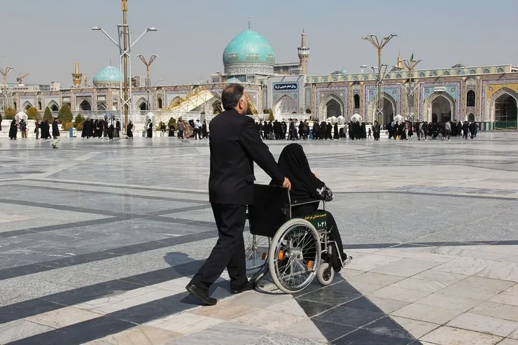بهره‌مندی حدود ۳ میلیون زائر از خدمات صندلی چرخدار خود خدمتی در حرم رضوی