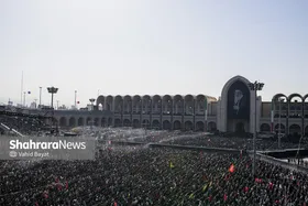 گزارش تصویری | اقامه نماز بر پیکر رهبر شهید و خانواده ایشان با حضور میلیونی عاشقان
