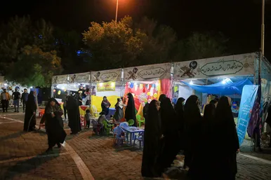 بازدید مدیر کل ارشاد از نمایشگاه قرآن در بوستان های شهر