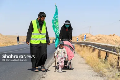 زائران پیاده امام رضا (علیه السلام)