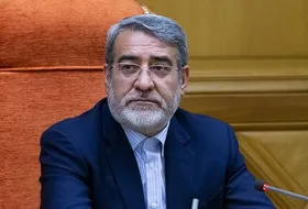 وزیر کشور آسیب&zwnj;های فضای مجازی را نگران&zwnj;کننده دانست