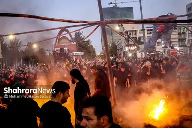 گزارش تصویری | مراسم خیمه سوزان عصر عاشورا در مشهد