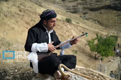 گزارش تصویری | جشن جهانی «مهرگان» در غار کرفتو