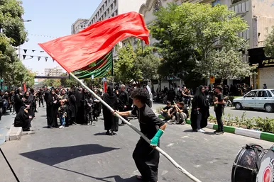 عزاداری روز عاشورا در مشهد