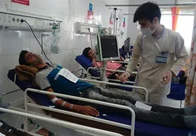 نماینده قم: مسمومیت سریالی دانش&zwnj;آموزان مشکوک است| وزیر آموزش و پرورش فرضیه گاز آمونیاک را مطرح کرده است