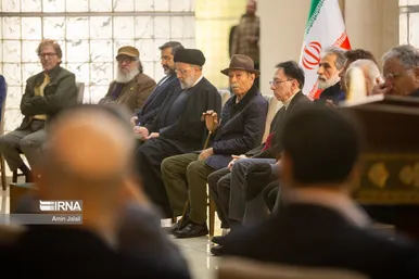 عکس‌هایی از افطاری رئیس جمهور با بازیگران