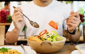 بهترین ساعت برای صرف شام چه زمانی است؟