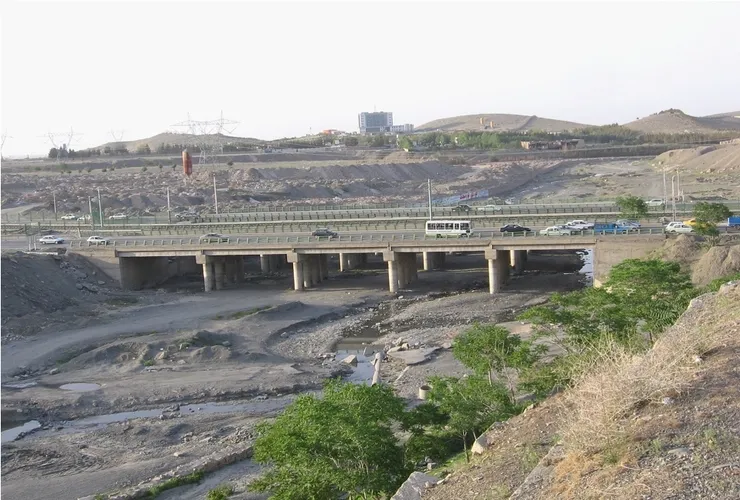 اصلاح هندسی پل مهندس پرتوی و بولوار وکیل‌آباد