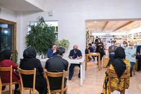 گزارشی از مراسم رونمایی کتاب &laquo;در آن تابستان که گریستم&raquo; محمدباقر کلاهی اهری