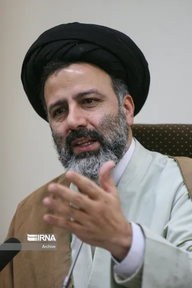 عکس‌هایی از شهید آیت‌الله سید ابراهیم رئیسی در گذر زمان (۱)