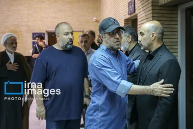 عکس‌هایی از مراسم ترحیم شهید «علیرضا تنابنده» برادرزاده محسن تنابنده