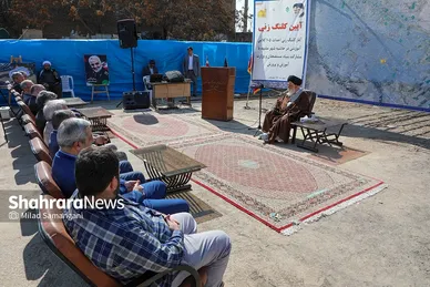 مراسم کلنگ‌زنی احداث ۱۰۵ کلاس آموزشی در حاشیه شهر
