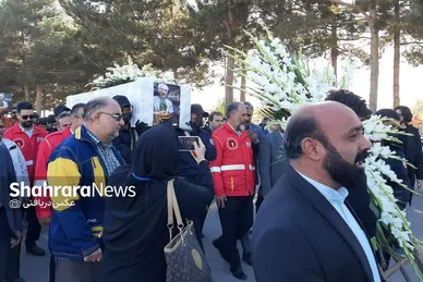 عکس‌هایی از مراسم تشیع پیکر محمدعلی اسلامی ندوشن