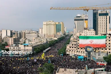 عکس‌هایی از مراسم تشییع پیکر شهدای خدمت در مشهد (۱)