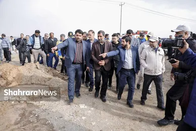 اجرای عملیات تخریب انشعابات غیرمجاز آب باغ‌ویلا‌های اطراف جاده کلات (۴ آذر ۱۴۰۳)